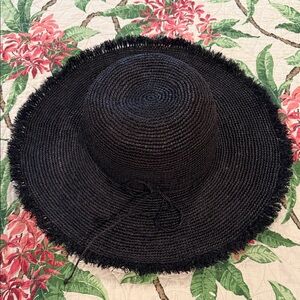 Shebobo 100% Handmade Fringed Raffia Hat from Madagascar EUC
